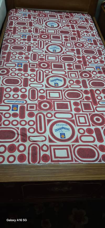 molty foam single matress