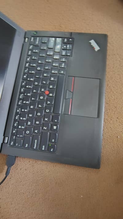 Lenovo Thinkpad X260 | Double Battery | Core i5 - 6th Gen |