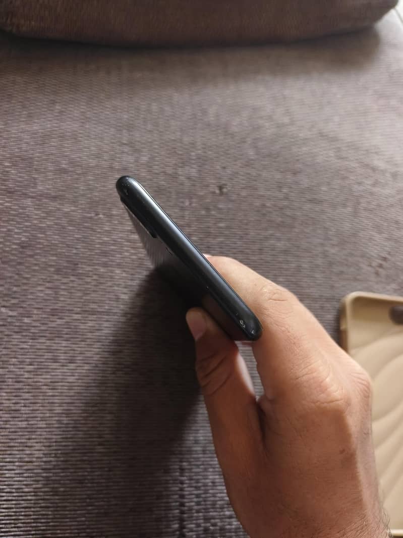 Apple iPhone 7 Plus 4