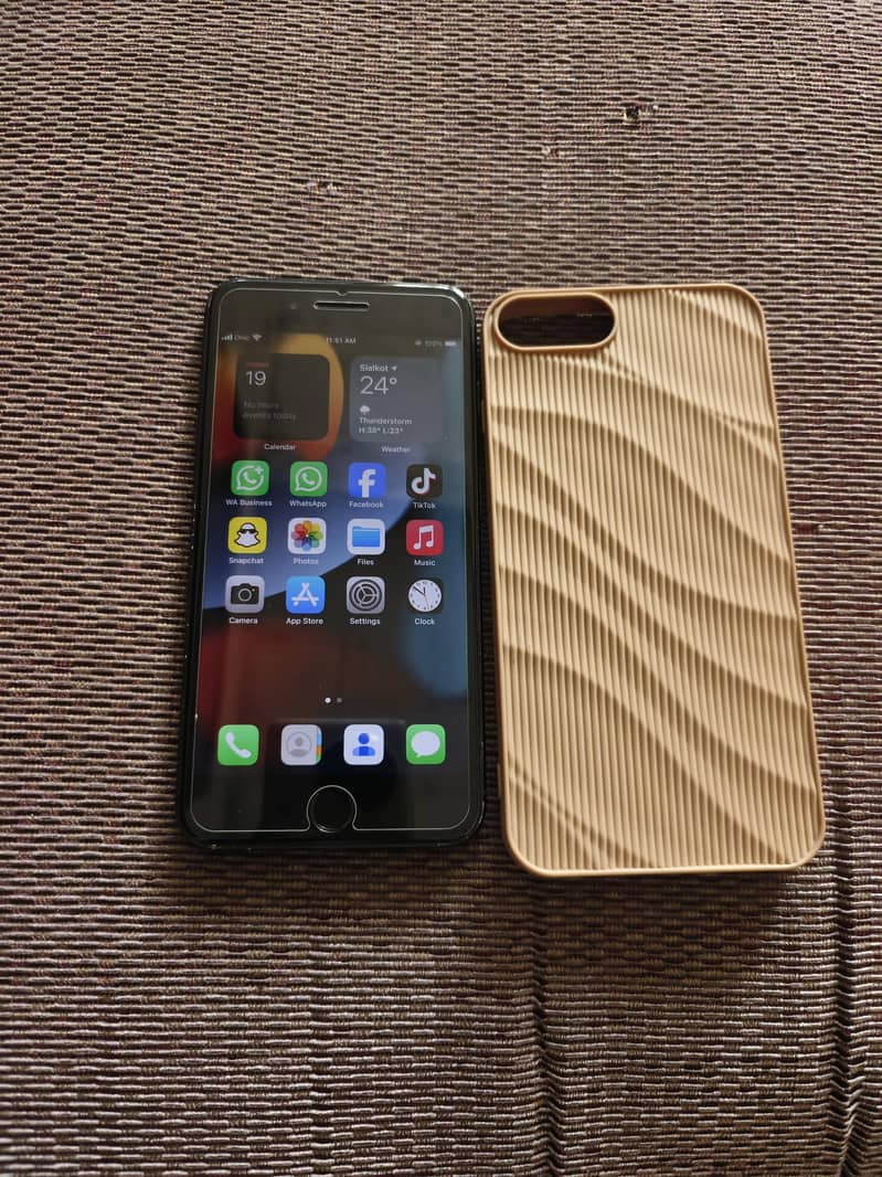 Apple iPhone 7 Plus 8