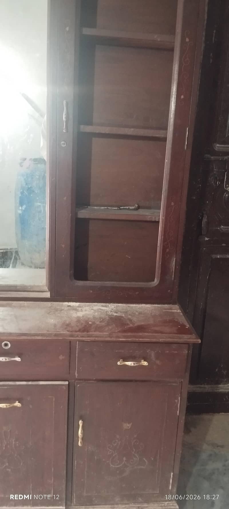 Dressing table 3