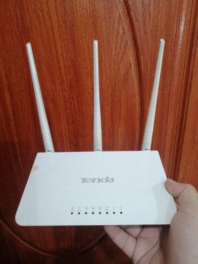 Tenda wifi router