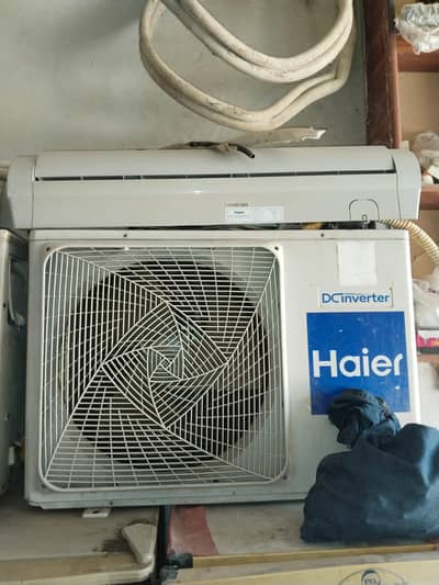 Haier 1 Ton Air Conditioner for Sale – Good Condition – Gas Required