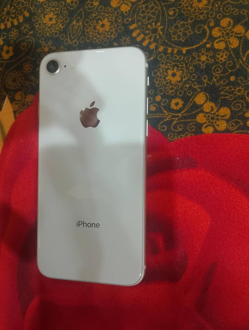 Apple iPhone 8 3