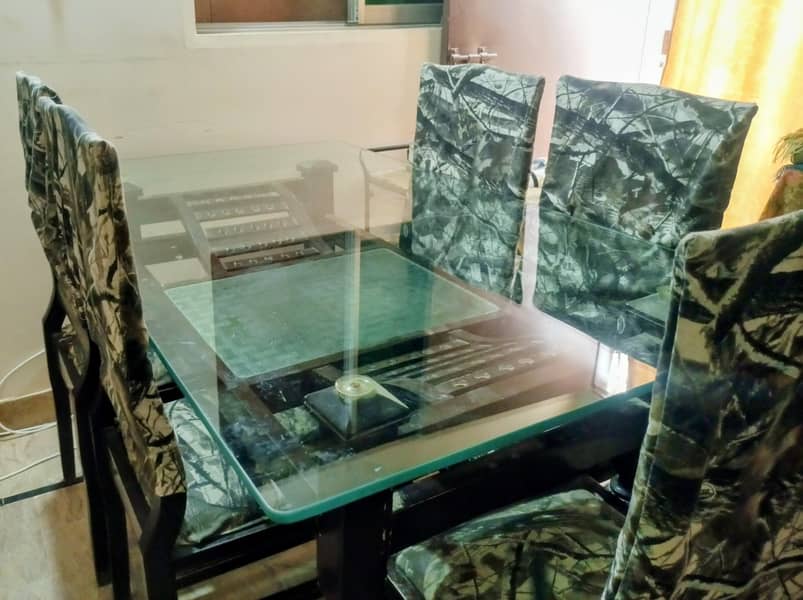 DINING TABLE 2