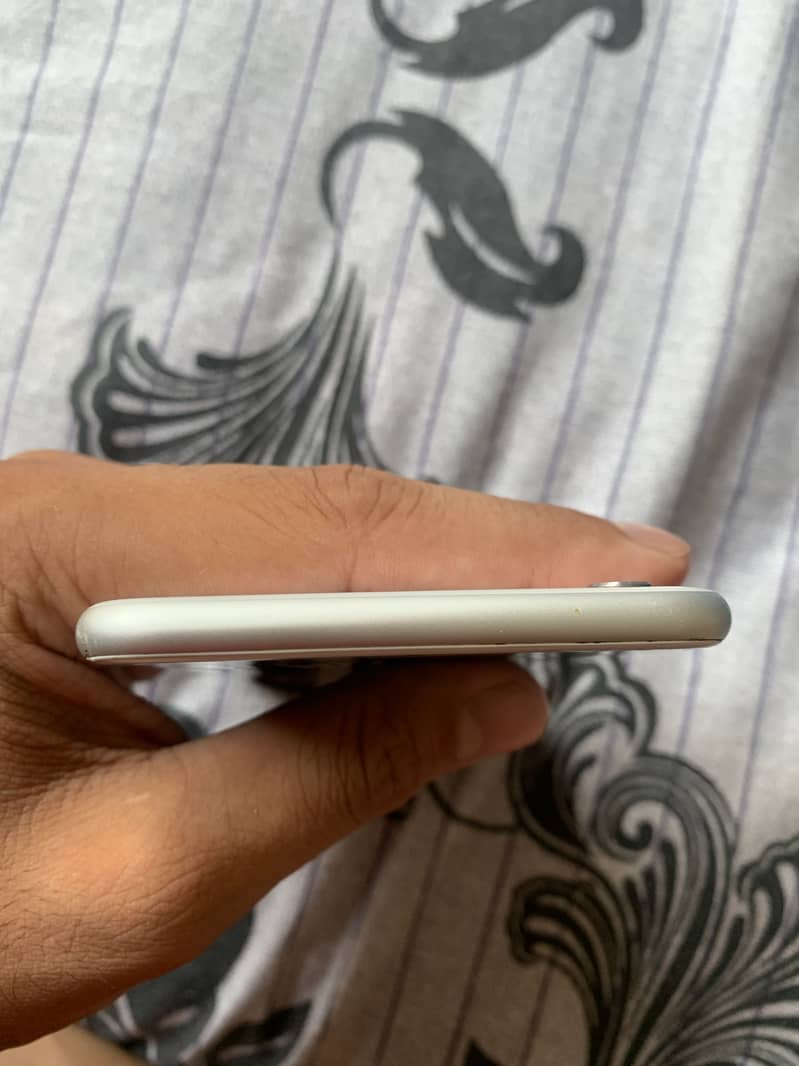 Apple iPhone 6 Plus 2