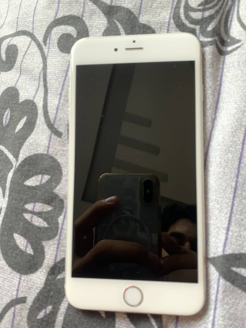 Apple iPhone 6 Plus 4