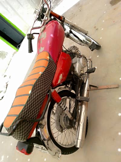 full original saff motorcycle hai or engine be banaya hai or Thora eng