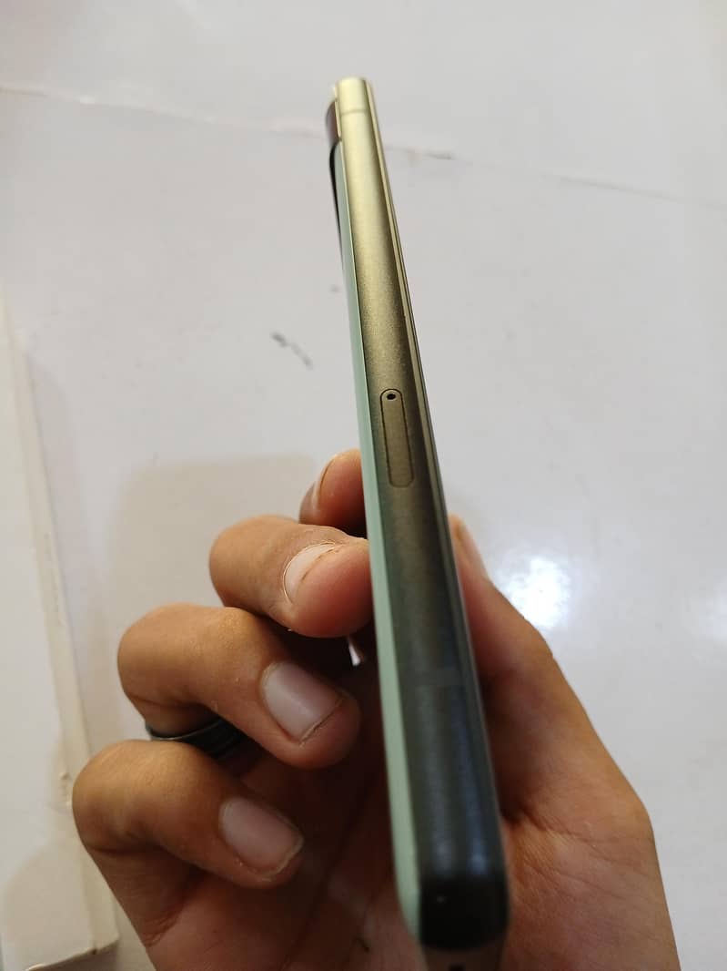 Google Pixel 6a 3