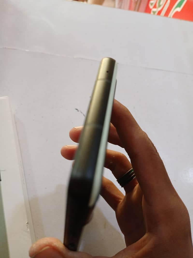 Google Pixel 6a 4