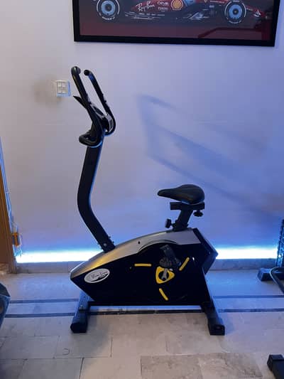Exercise bike - Gym Cycle