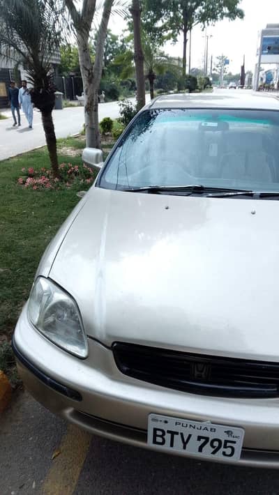 Honda Civic Oriel 2001