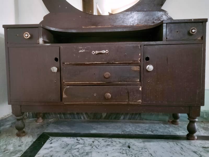 Dressing table with drawers 1