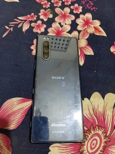Sony 5 V