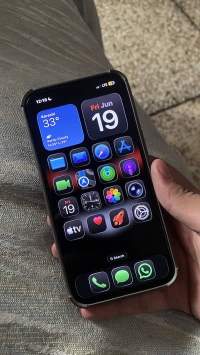 Apple iPhone 13