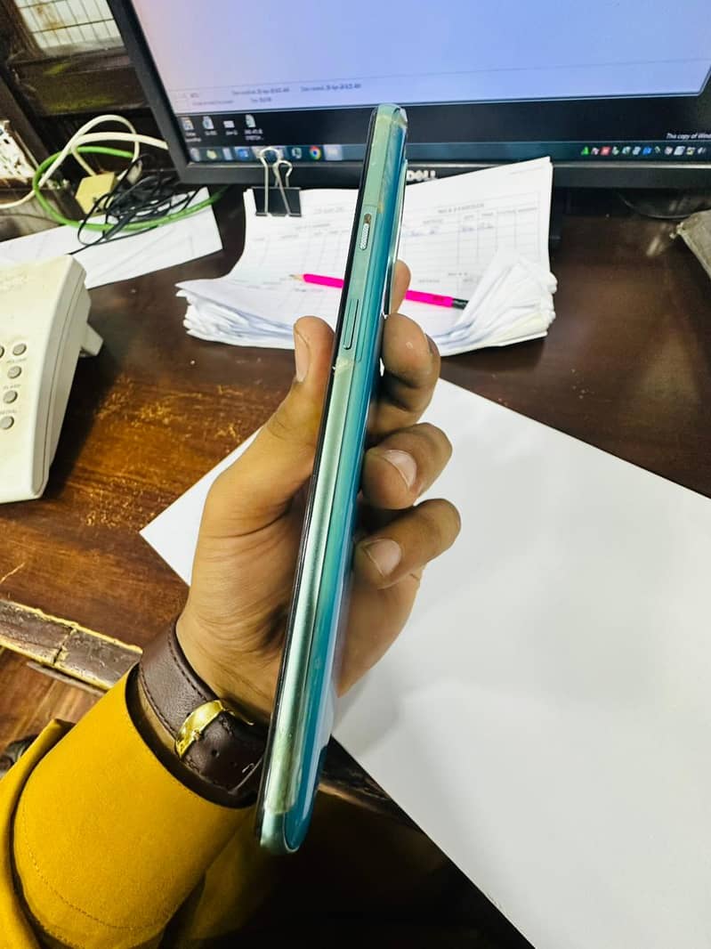 One Plus 8T 4