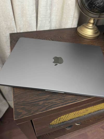 Apple MacBook Air 15” M2 | Space Grey | 8GB / 256GB