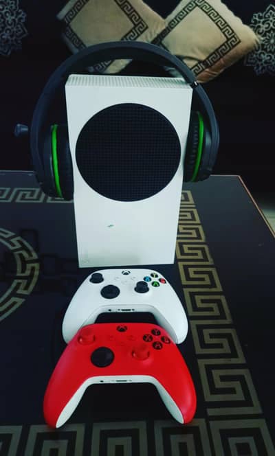 Two genuine controller with Head phone.