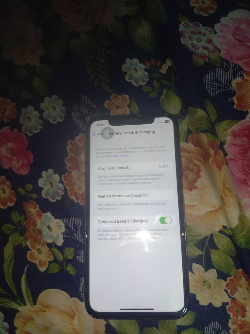 Apple iPhone X 4