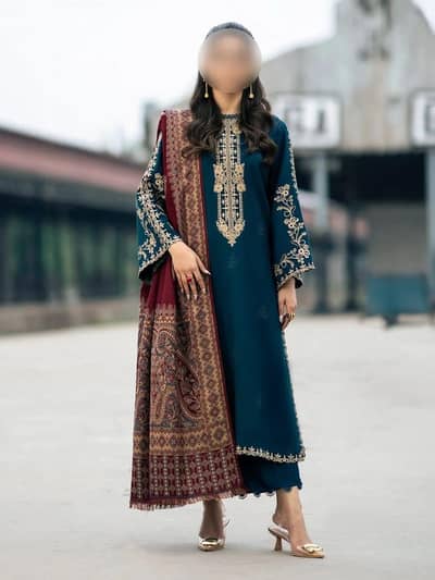 Premium Women's 3-Piece Embroidered Lawn Suit With Diamond Dupatta