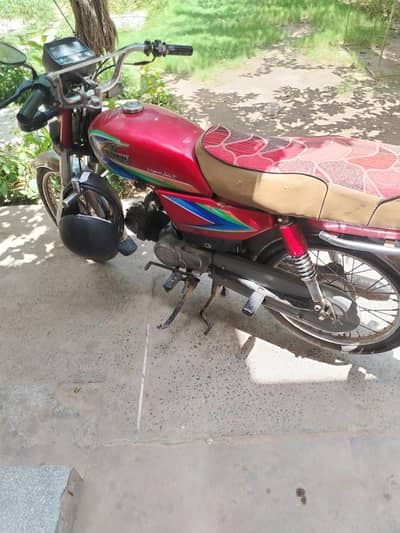 United motorbile cd70