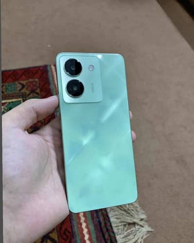 Vivo Y27s. . 10 by 9