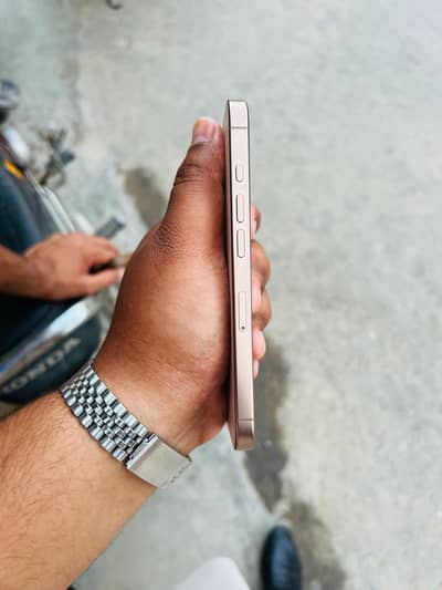Apple iPhone 16 Pro