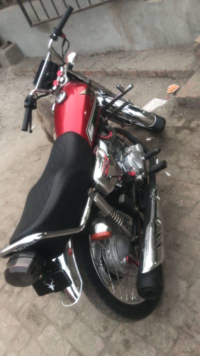 Honda 125 23model slef start ok bike