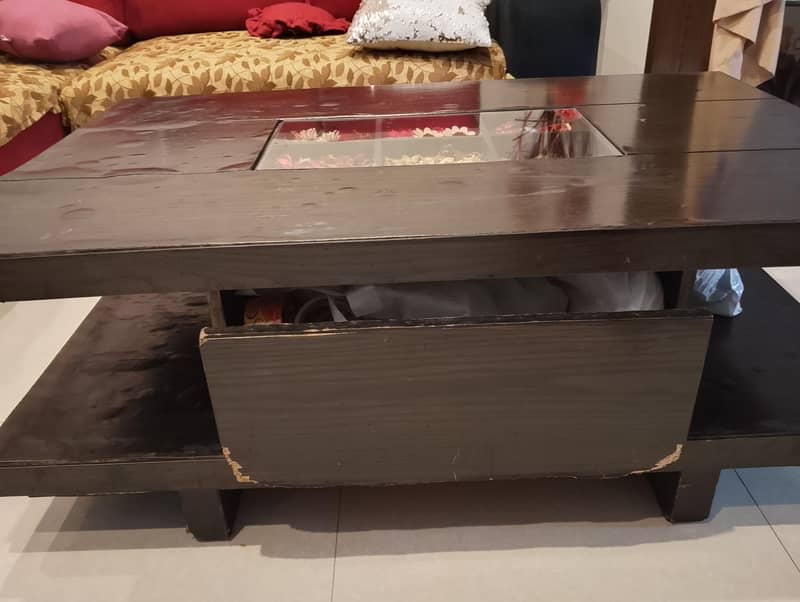 Center Table 0