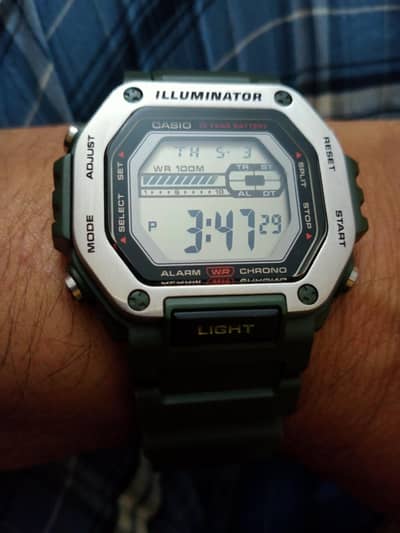 CASIO illuminator brand New amazing Price