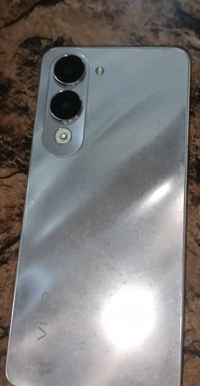 4 gb ram and 128 gb storage 10 / 7 condition