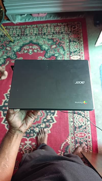 Yar ya ak chrome book hai aghr kiss ko chaya toh bato Rs 16500