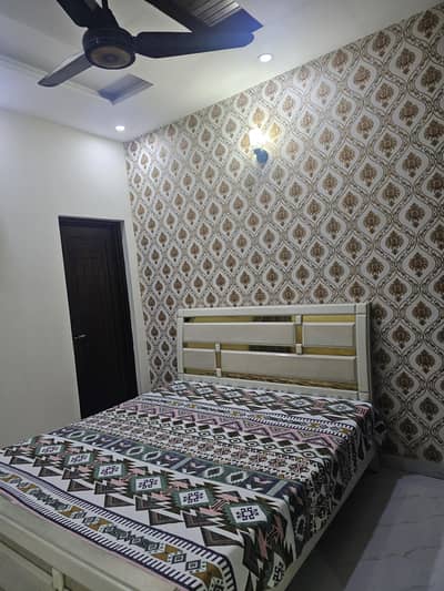 king size bed with dressing tabble with mattras