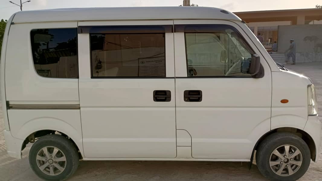 Suzuki Every 2012 2