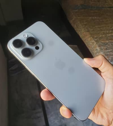 Apple iPhone 15 Pro Max