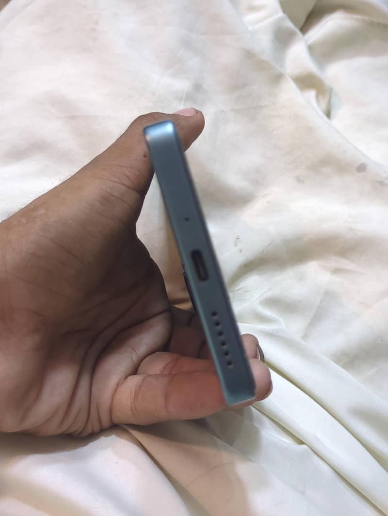 Xiaomi Redmi Note 13 Pro 3