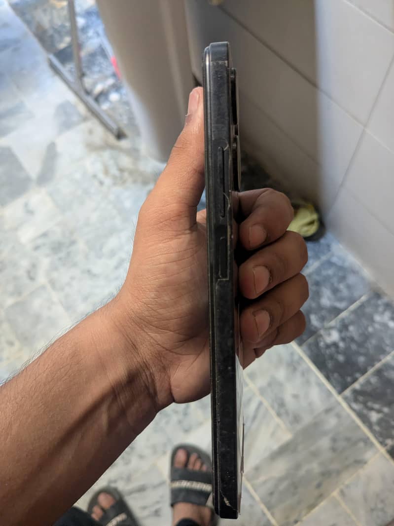Infinix Hot 30 4