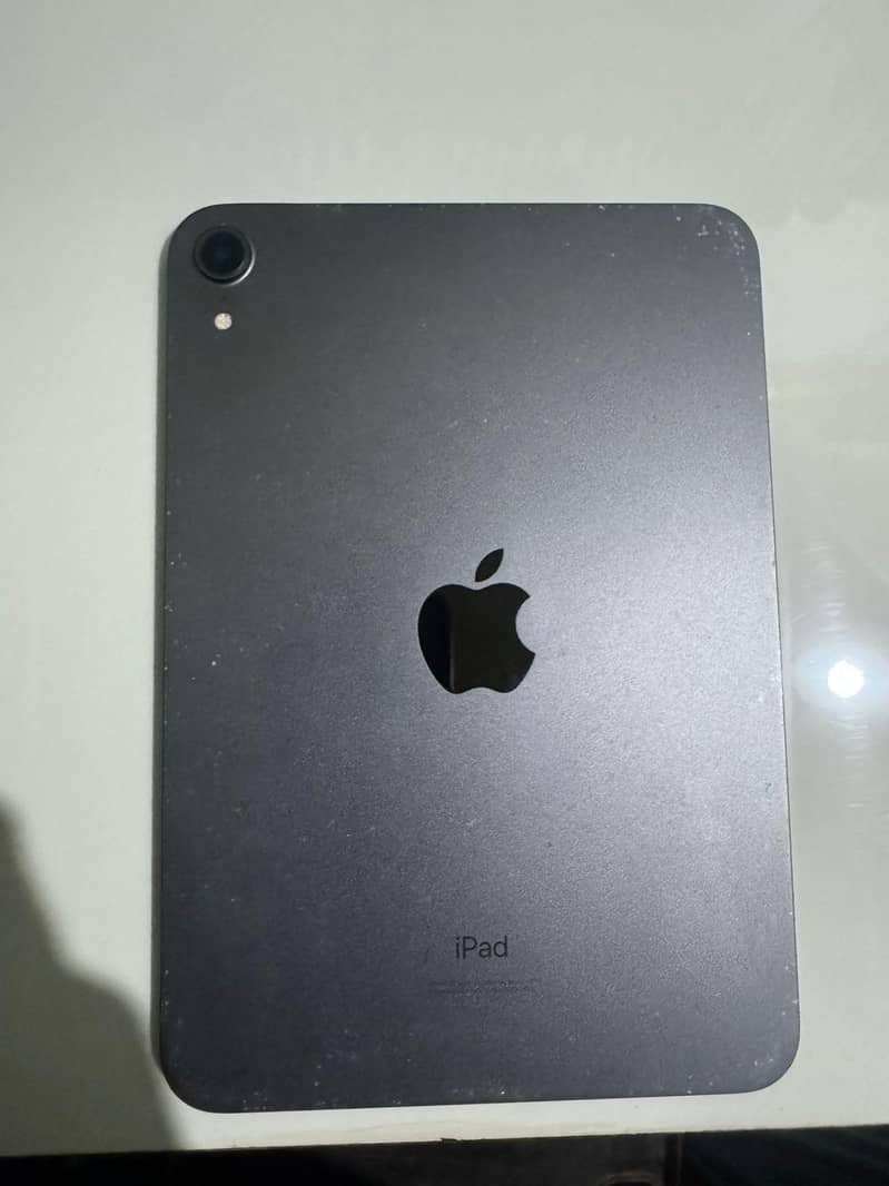 i pad mini 6th generation 64gb. . . . . 2