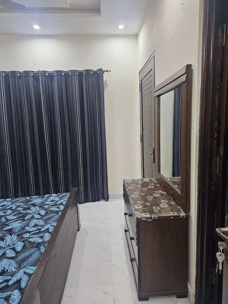 bed with dressing table with matras 1