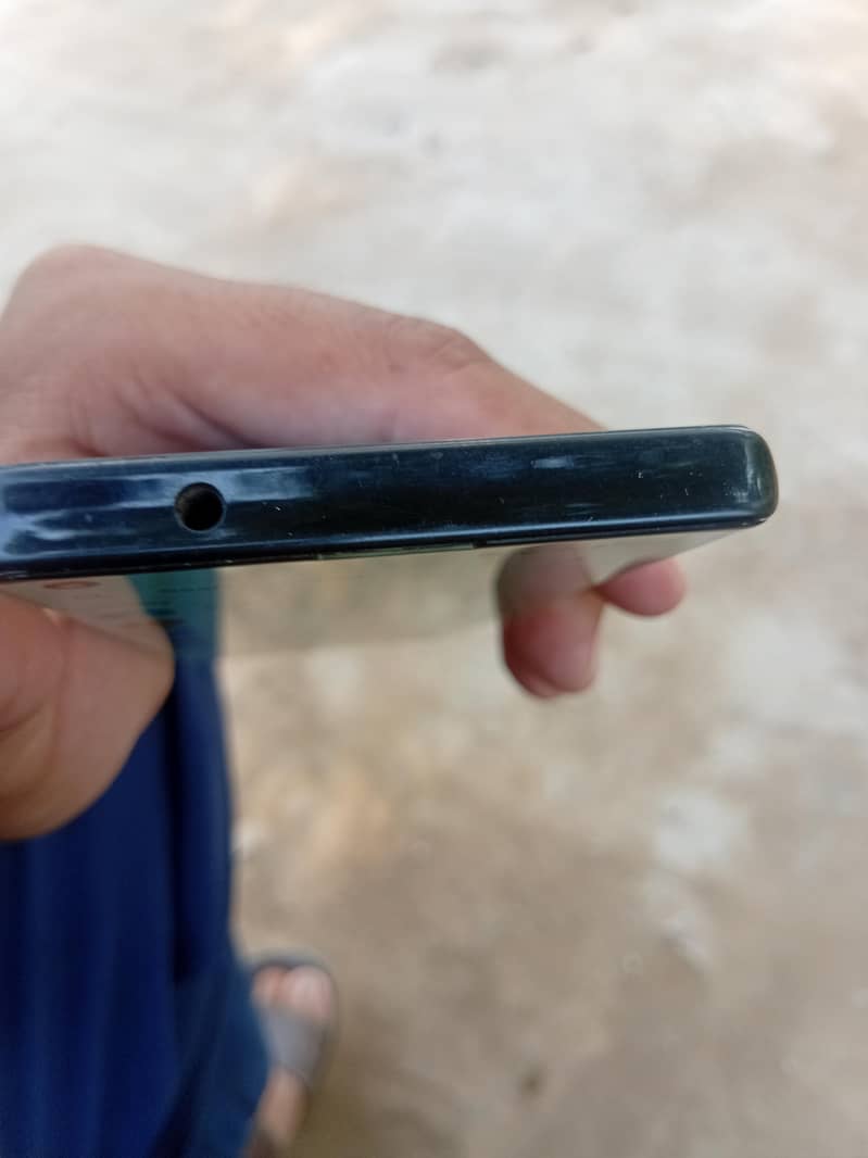 Motorola Edge Plus 4