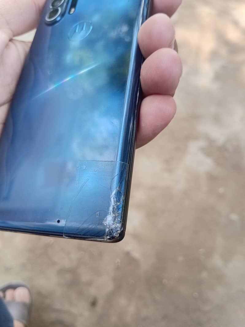Motorola Edge Plus 6