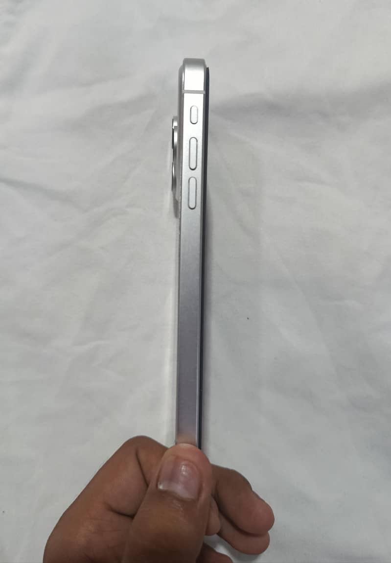 iPhone 17 pro converted 4