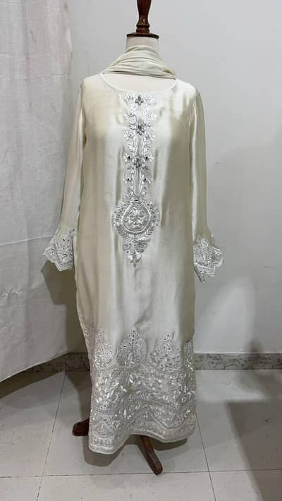 ivery pure tussar silk 3pc with mirror work