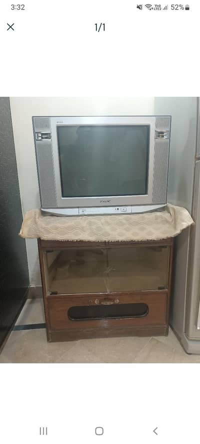 SONY TV ALONG TV TROLLY