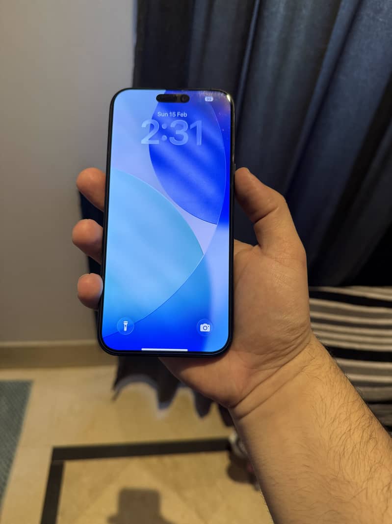 Apple iPhone 16 Pro Max 6