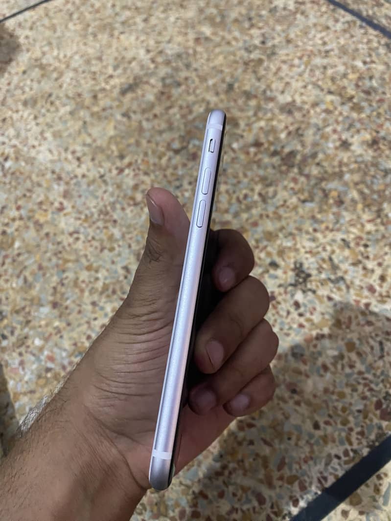 Apple iPhone SE 2 3