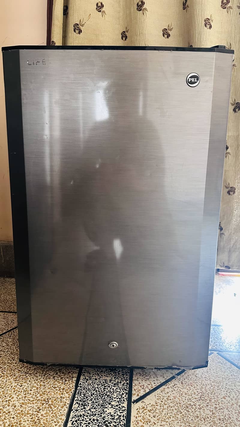 PEL Single Door Refrigerator 0
