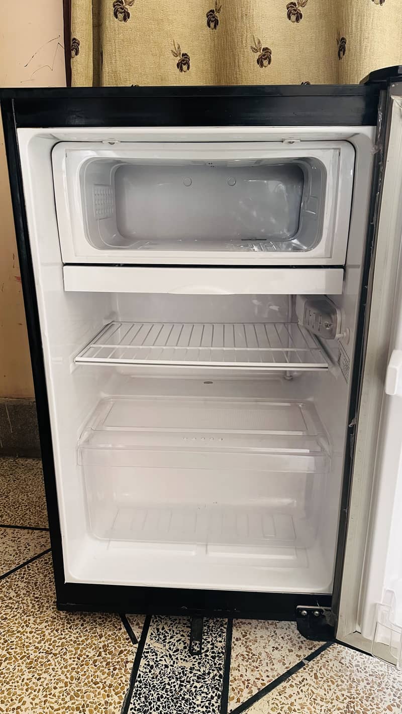 PEL Single Door Refrigerator 2