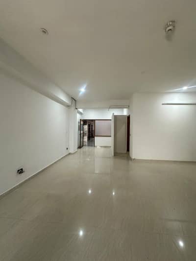 850 Sq Ft Corporate Office Space Prime Location in I-8 Markaz