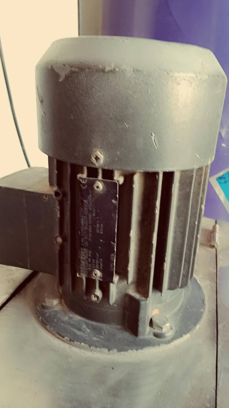 Heavy duty juice maker machine 1